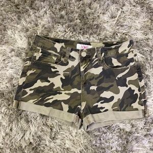 3/15$ YMI size 5 camo shorts